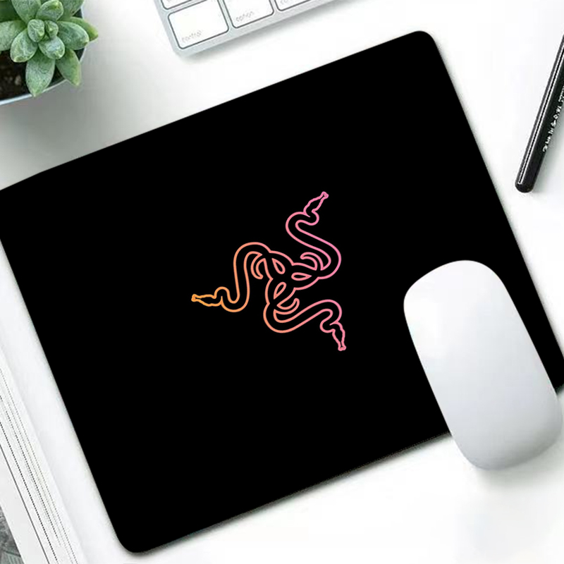 Razer Luxe Muismat Anime Gamer - Laptop Accessories All recensie en prijs